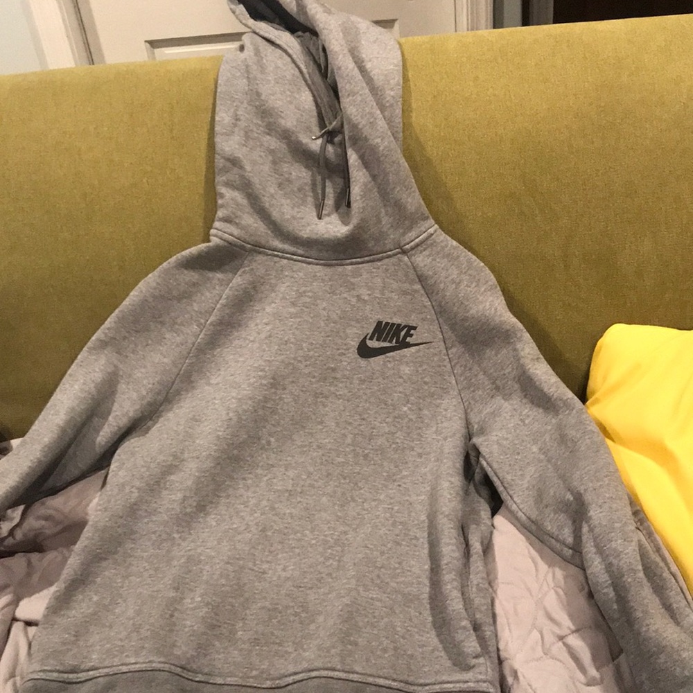 Nike hoodie (grey)
